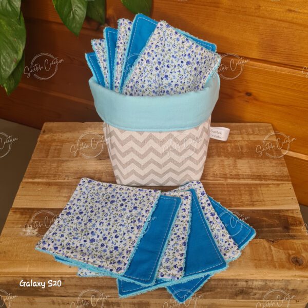 panier carré lavable fleurs bleues